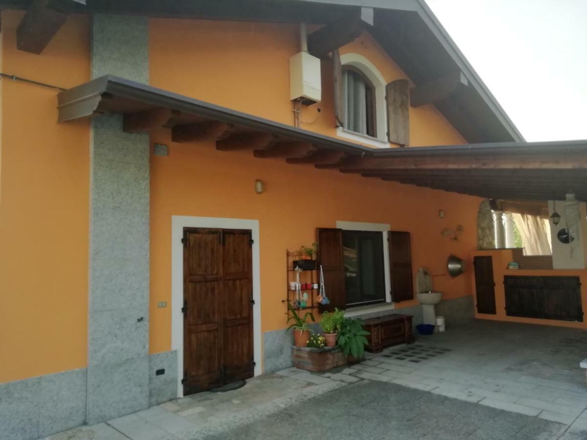Un Bell Incontro Borgo Ticino Exterior foto