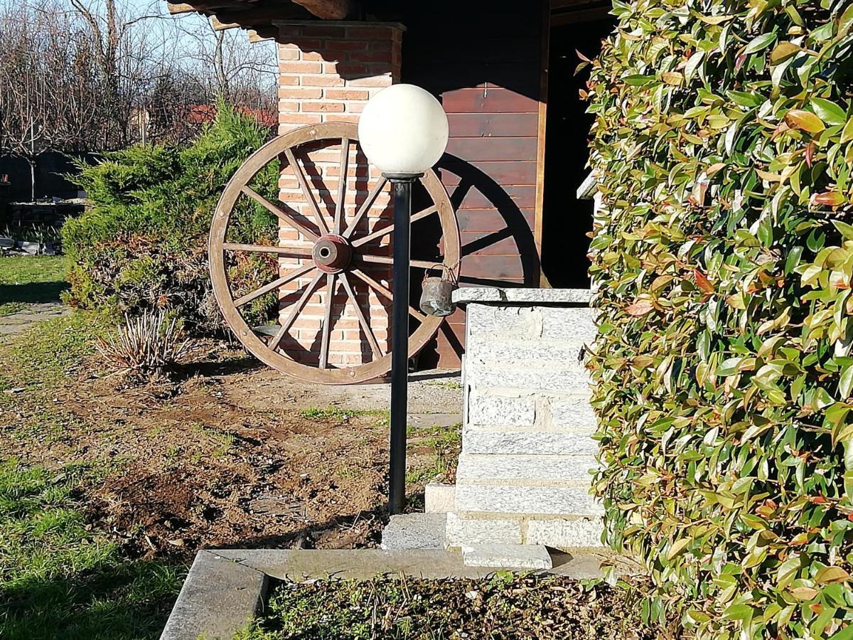 Un Bell Incontro Borgo Ticino Exterior foto